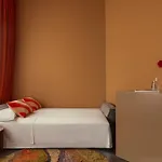 Bob W Ticinese Lejlighedshotel Milano