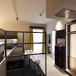 Joy 124 4* ميلان