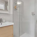 Airy With Balcony & Garage By Ndp Rent Appartement