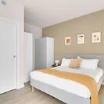 Appartement Airy With Balcony & Garage By Ndp Rent *