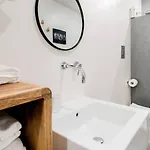 Apartment Welkhom Bocconi Loft 2bdr And 2bth