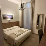 Montecarlo فندق 3*