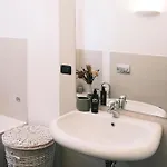 דירה Comecasa 10 Min Walk To Duomo 2br Family Flat מילאנו