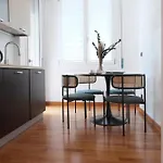 Comecasa 10 Min Walk To Duomo 2br Family Flat דירה *