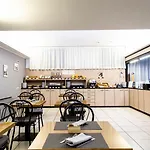 Отель Berlino 3*