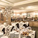 Doria Grand 4*