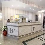 Hotel Flora 3*