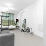 12 -near Train Station -15 Min Rho Fiera-duomo-malpensa 3* ミラノ