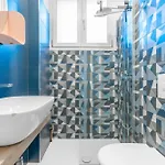 12 -near Train Station -15 Min Rho Fiera-duomo-malpensa 3* ミラノ