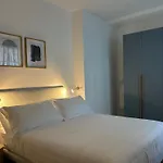 Fifty Eight Repubblica Three Bedrooms Apartment *