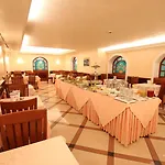 Hotel Mokinba Montebianco 4*