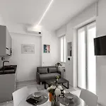 Apartment Stayeasy Crivelli - Stylish Studio, Duomo Walking