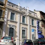 萨拉酒店 2*