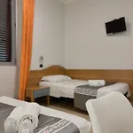 萨拉酒店 2*