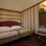 Metro Hotell