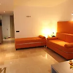 Metro Hotell 3*