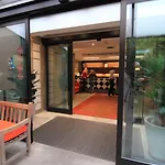 Metro Hotell 3*