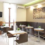 Otel Mm Dateo 2*