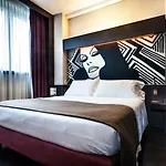 Crowne Plaza By Ihg 4*