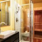 Youhosty - Luxury Town House