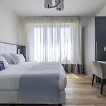 فندق مركيور ميلانو سولاري 4*