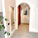 Live House-attico, Ampio E Luminoso Monolocale