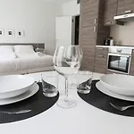 Italianway Easy - Poma Apartament