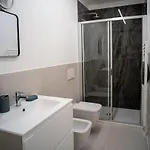 17 Nevoso Palace * מילאנו