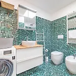 アパート 10' Navigli, Penthouse With Panoramic View ミラノ
