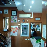 Aurelia Hotel 2*