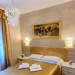 Aurelia Hotel 2*