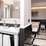 The Unique Brera Guest house 4*