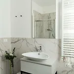 Bob W Ticinese 4* Milano