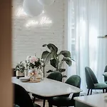 Ca Bela - Porta Romana Guest house