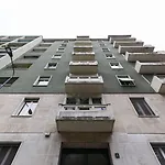 아파트 Living Isola *