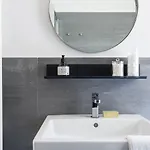 Apartamento Joivy Stylish 1-bedroom Flat