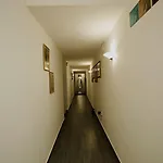 Hosting Dreams Attics - Duomo Apartment Milan