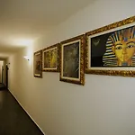 Hosting Dreams Attics - Duomo Apartment Milan