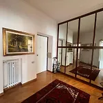 Lägenhet Prestigious 3 Bedrooms, 8 Guest, Centre Porta Romana Milano