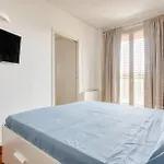Giaxtower Gym & Pool Romantic Pool View