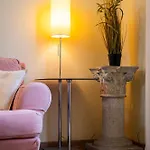 Smart Living Bocconi - Your From アパート ミラノ