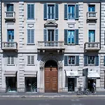 Artstay - Duomo, Spiga, Near Metro M1 * Milan