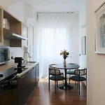 Comecasa 10 Min Walk To Duomo 2br Family Flat