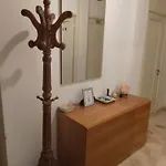 Kwatera prywatna Stanza Matrimoniale Comoda, A 5 Minuti A Piedi Dalla Metro, Perfetta Per Muoversi A