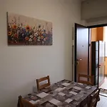 Apartamento Check-inganni, Sopra La Metropolitana Fianco Cdi *