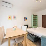 Lägenhet Bocconi Smart Flat