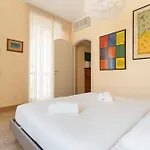 Duomo - San Babila - Elegante Trilocale Con Balcone Appartement Milaan