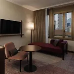 Hilton Отель 4*
