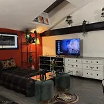 Apartment Hosting Dreams Attics - Duomo Milan