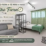 12 -near Train Station -15 Min Rho Fiera-duomo-malpensa ゲストハウス